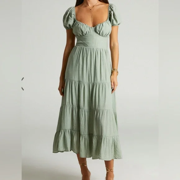 Puff sleeve sage green midi dress - Picture 3 of 4